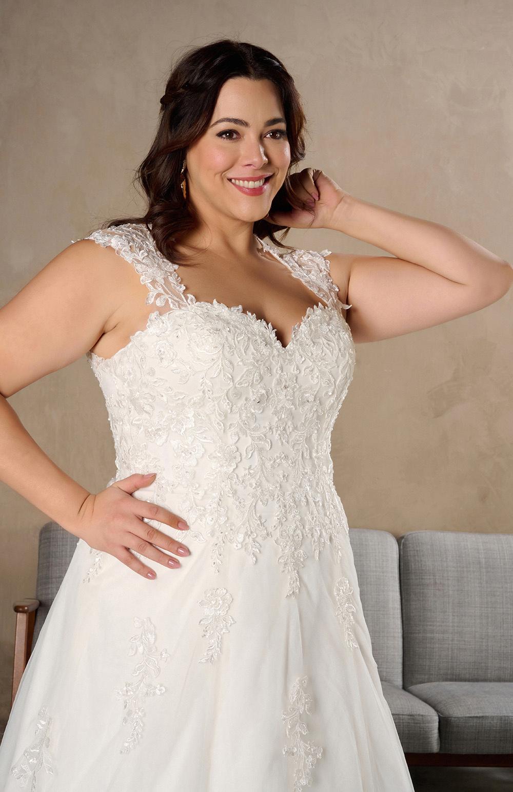 robe de mariée grande taille à dentelle