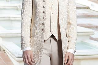 costume de mariage beige glamour