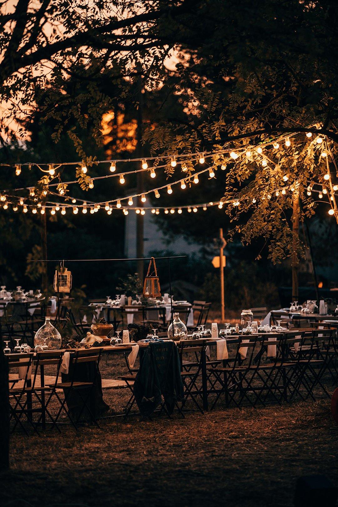 lumière mariage decoration mariage avec guirlandes d'ampoules