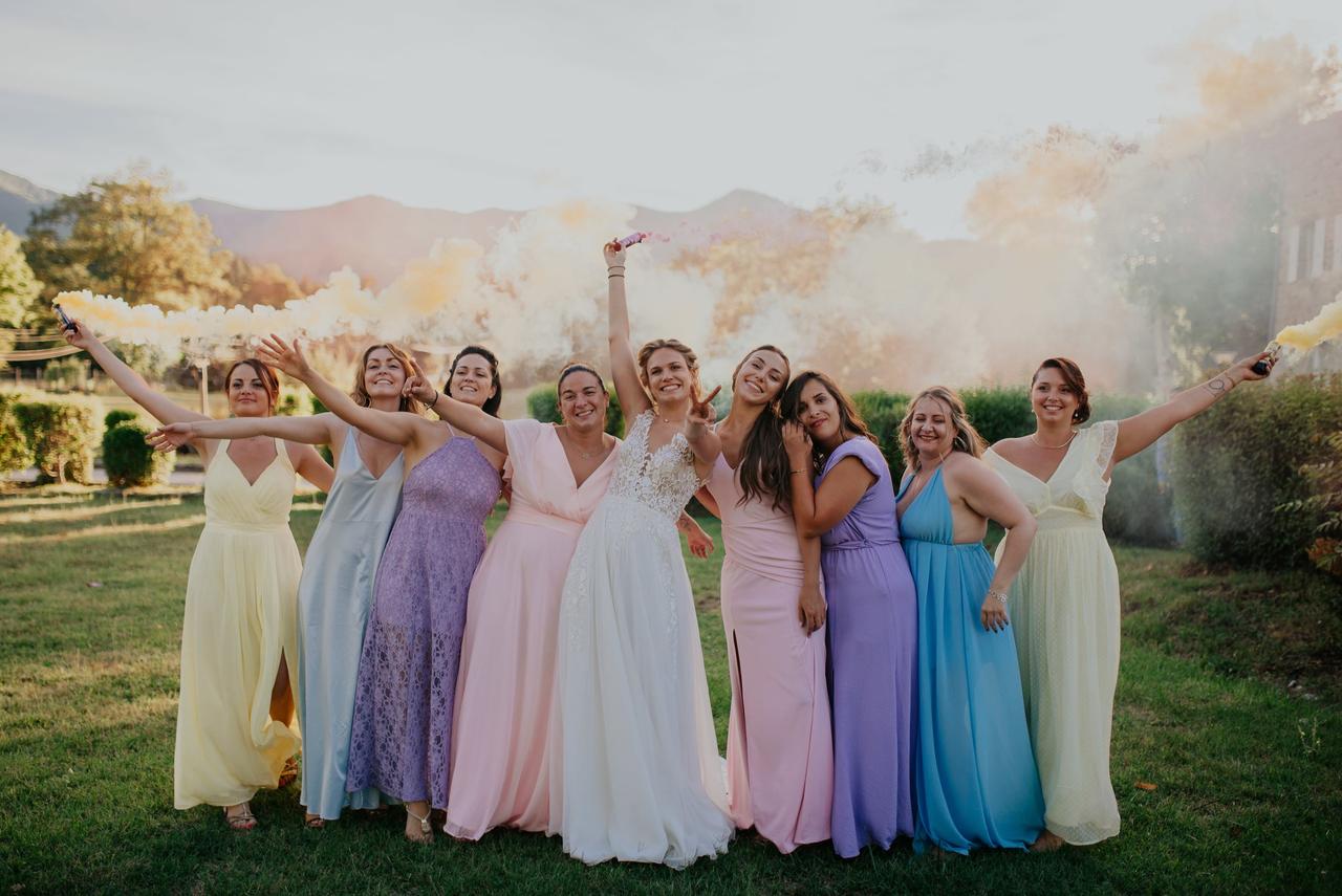 invitee de mariage couleurs pastel
