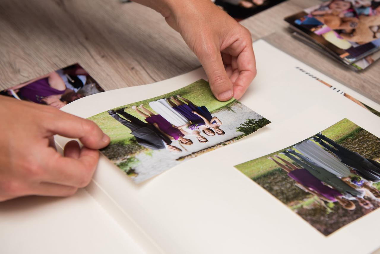 Album photo traditionnel ou numérique : on vous aide à choisir !