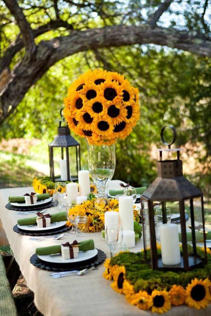 centre de table de mariage avec tournesols, fleurs les moins cheres pour mariage