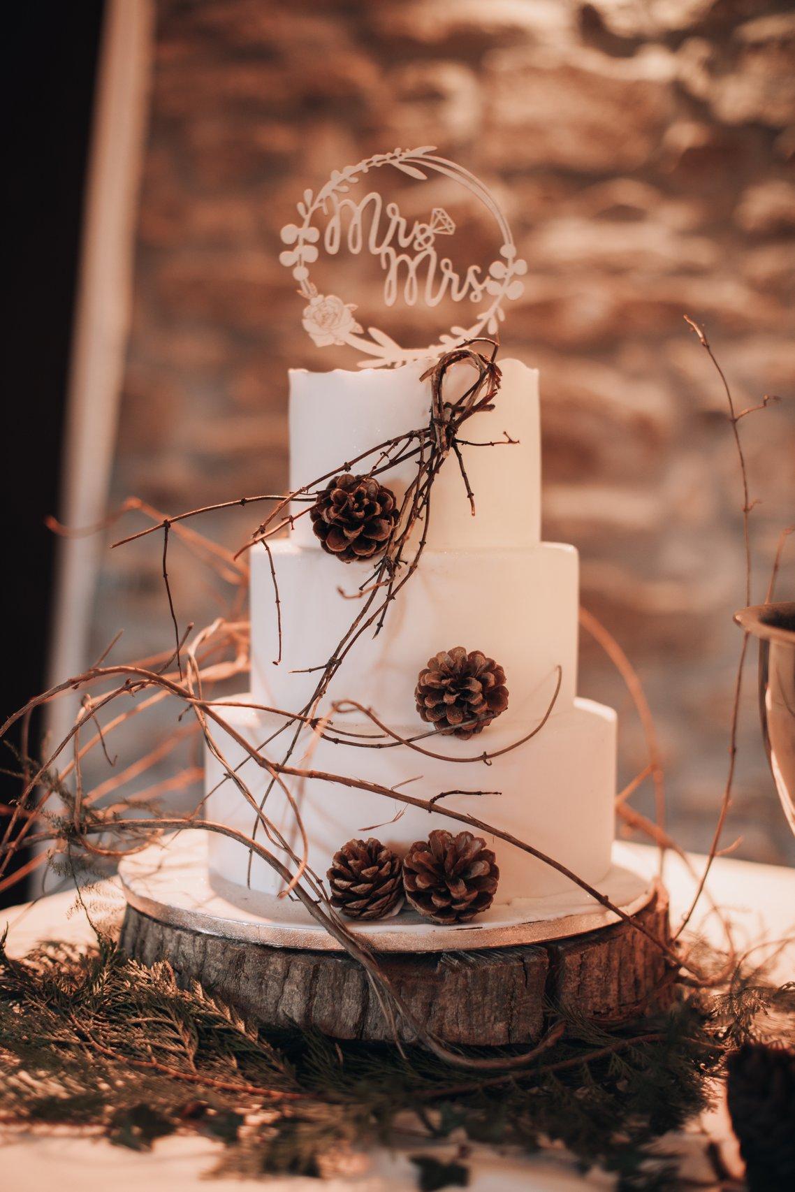 Présentoir gâteau mariage en bois