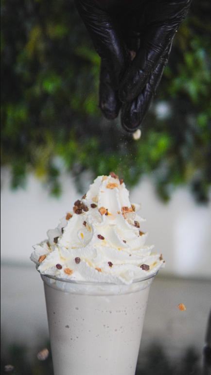 milkshake glacé mariage avec toppings