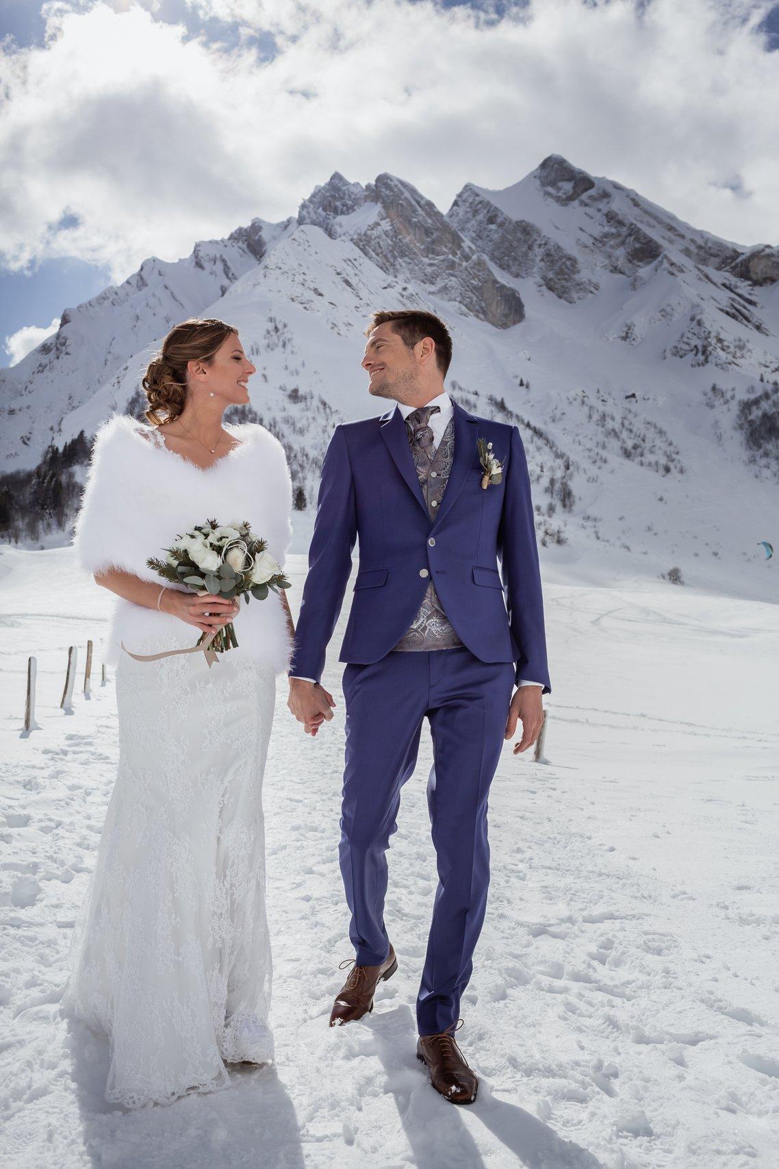 robe de mariée hiver chale fausse fourrue