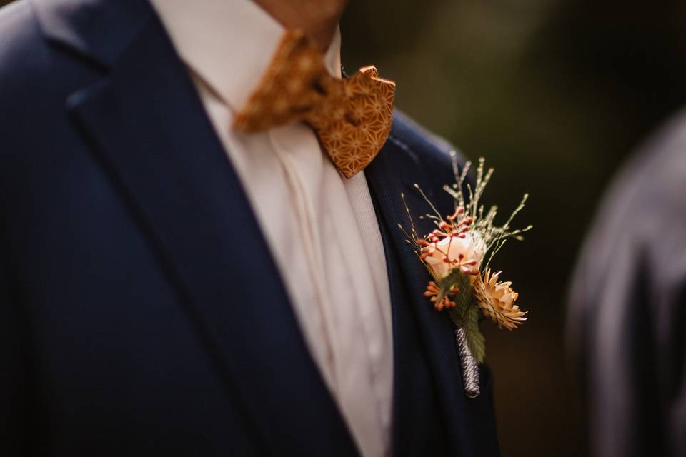 Boutonnière de mariage : tout ce que vous devez savoir à son sujet (et 25 modèles uniques!)