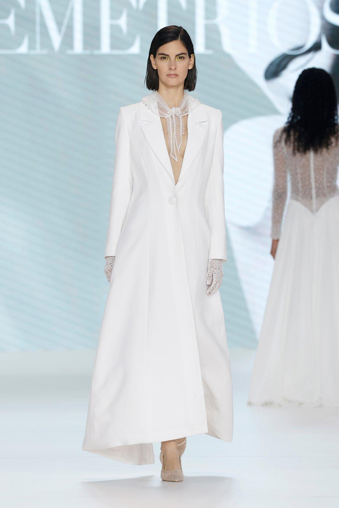 manteau de mariée long blanc