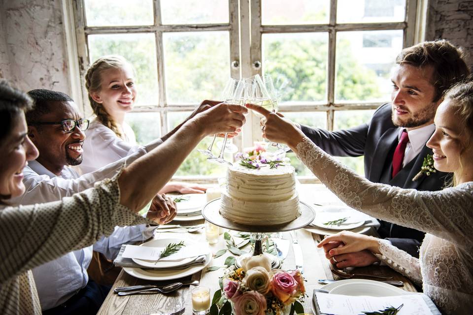 Les 125 plus belles phrases pour souhaiter un joyeux anniversaire de mariage