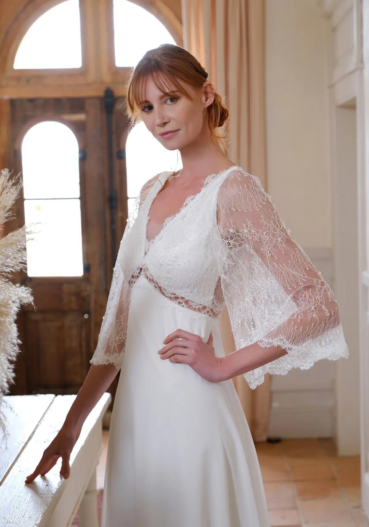 robe de mariée bohème col en V