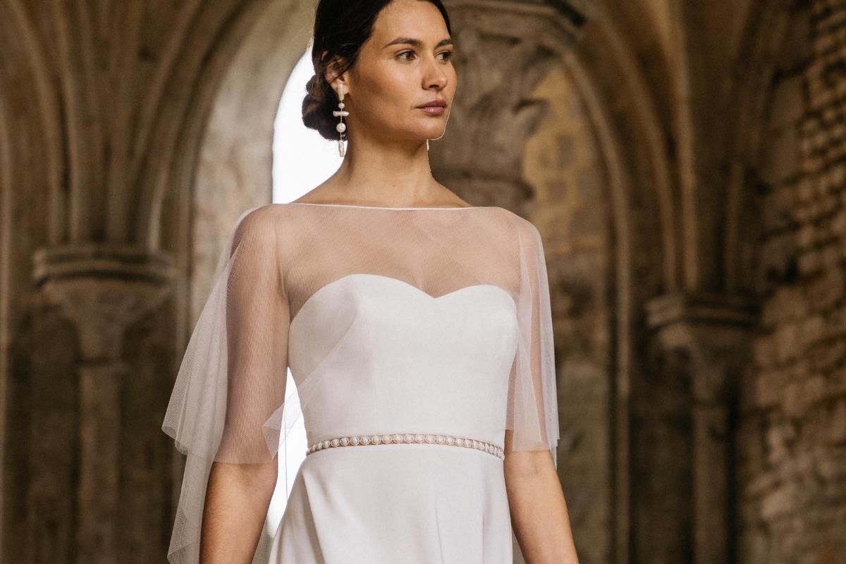 robe de mariée bustier avec cape