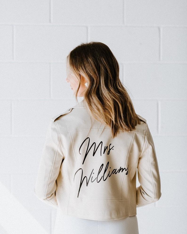blouson en cuir pour mariée blanc