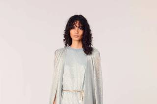 robe invitee mariage hiver cocktail cape