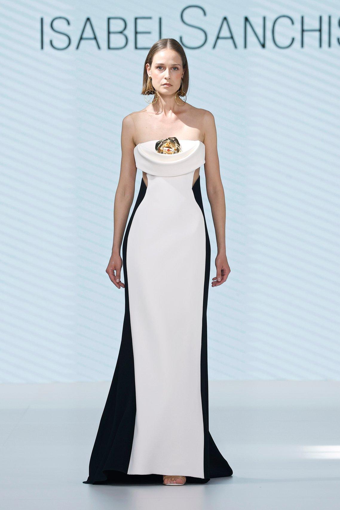 robe de mariée noire et blanche