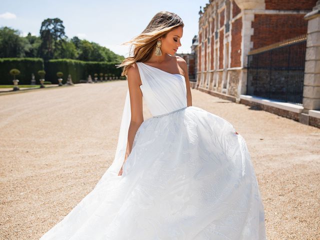 30 Robes De Mariée Avec Décolleté Asymétrique 6136