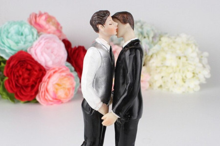 Figurines de gâteau : les bonnes idées pour un mariage gay ou lesbien