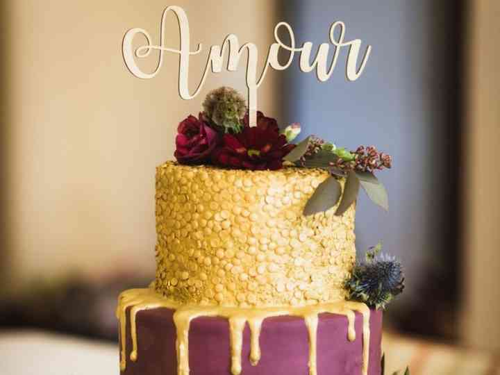 40 Wedding Cakes Dores Les Plus Glamours De Tous Les Desserts