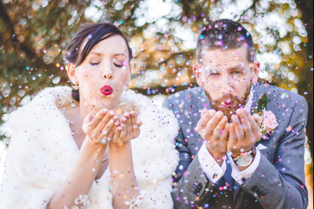 Noces de paillettes : comment célébrer le premier mois de mariage ?