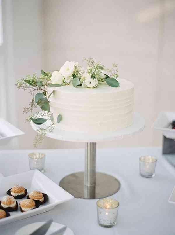 25 Gateaux De Mariage Minimalistes La Simplicite Qui A Bon Gout 25 Gateaux De Mariage Minimalistes La Simplicite Qui A Bon Gout