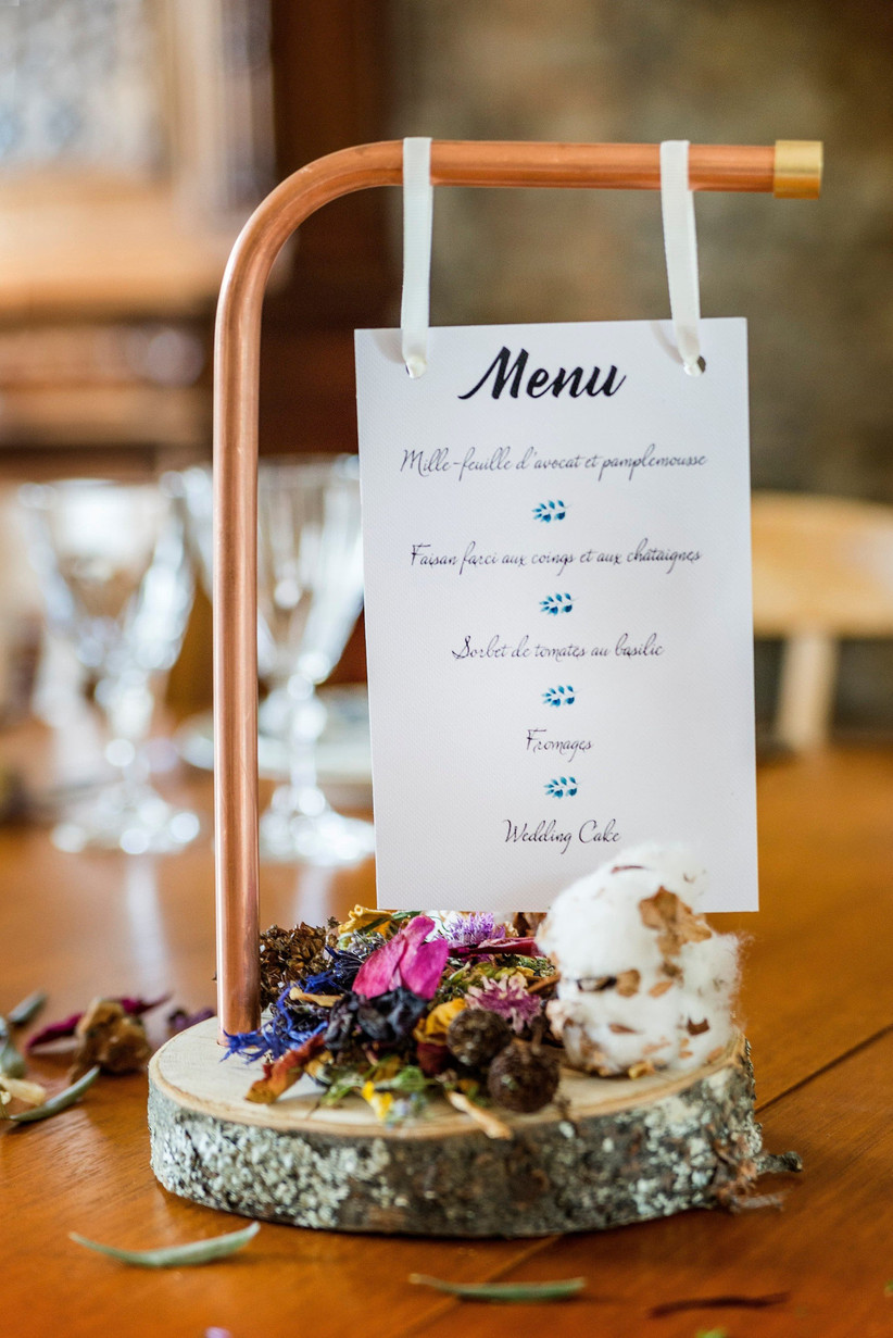 10 menus de mariage en papier qui ne manquent pas d’audace