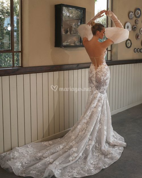 23-02, Berta Bridal