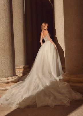 EMILIA, Galia Lahav