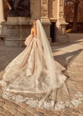 EVELYN, Galia Lahav