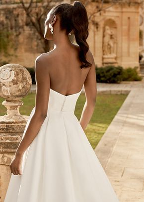 44496, Sincerity Bridal