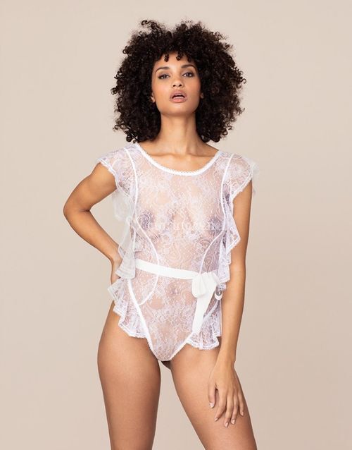 Fee Body White, Agent Provocateur