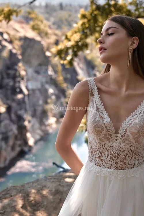 2211, Annais Bridal