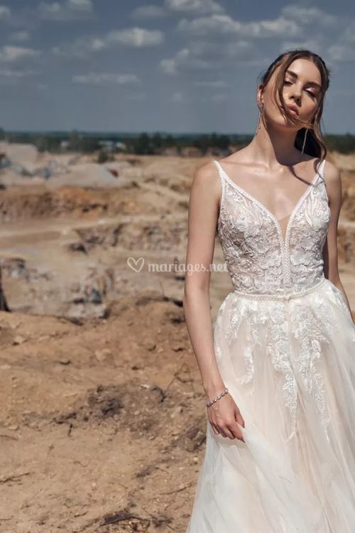 2210, Annais Bridal