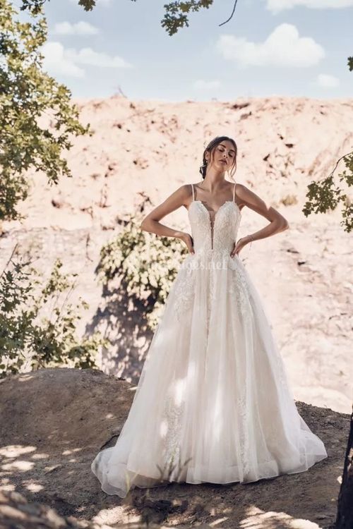 2208, Annais Bridal