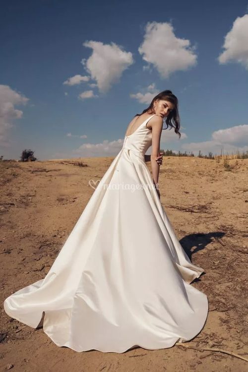 2207, Annais Bridal