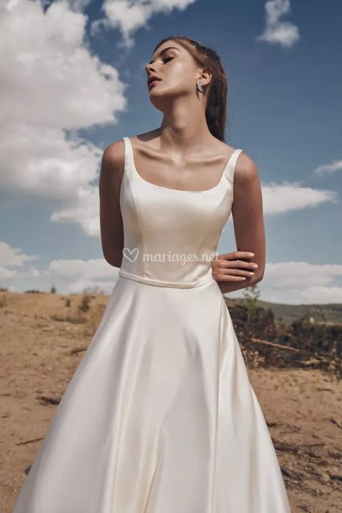 2207, Annais Bridal