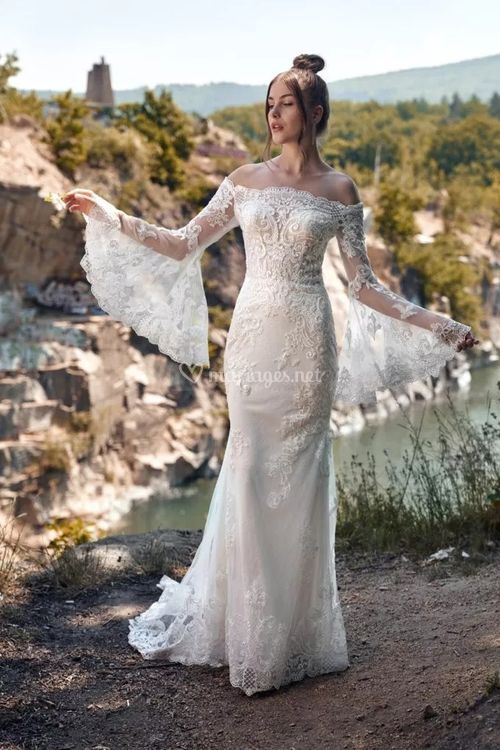 2205, Annais Bridal