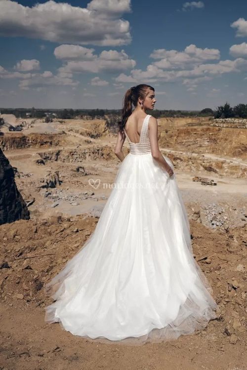 2204, Annais Bridal