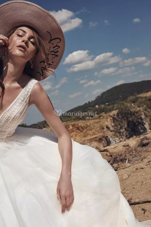 2204, Annais Bridal