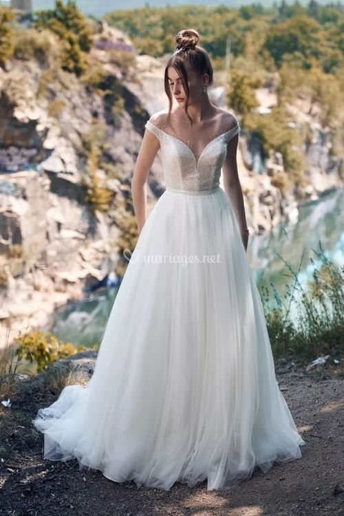 2203, Annais Bridal