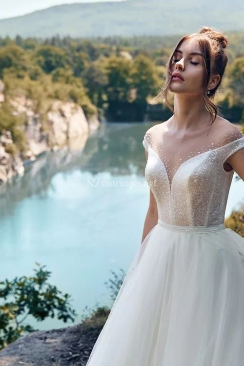 2203, Annais Bridal