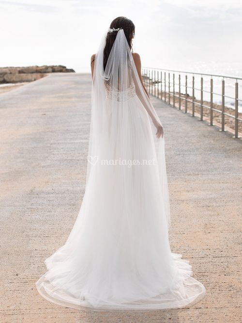 CHARISSE, Pronovias