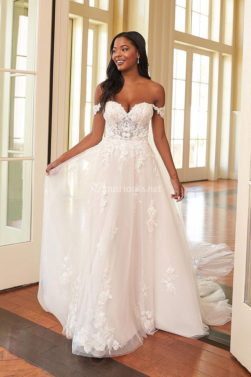 44303, Sincerity Bridal