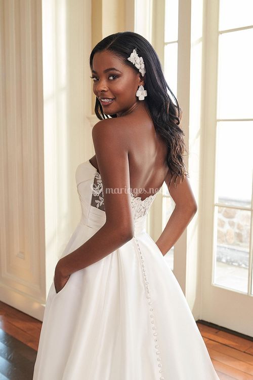 44298, Sincerity Bridal