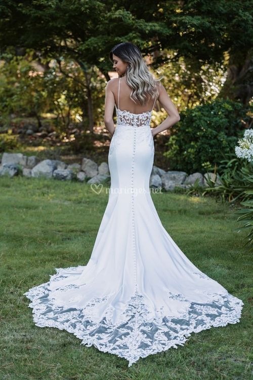 9910, Allure Bridals