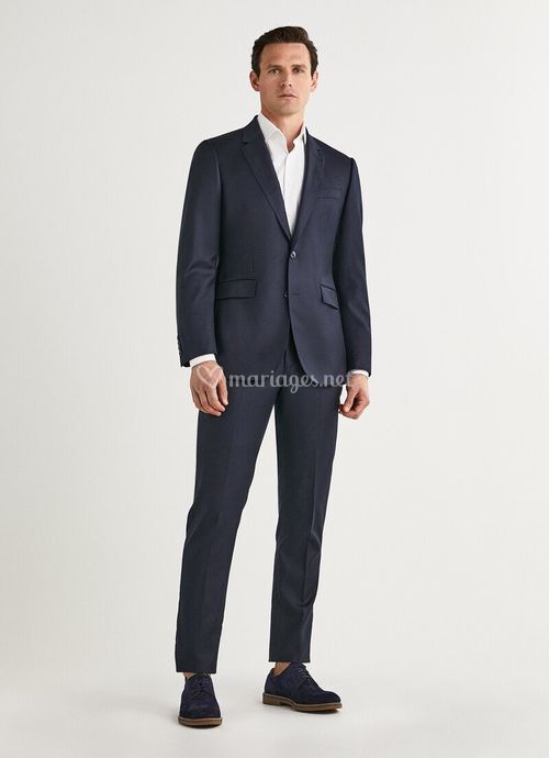 HM470311 595, Hackett London