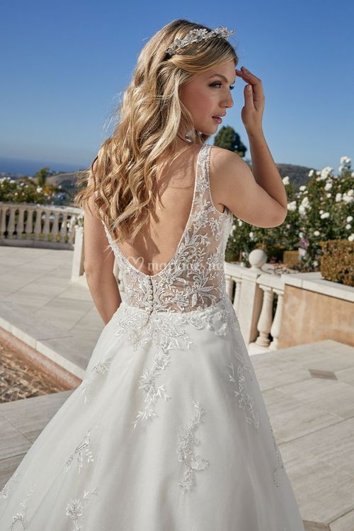 CARLY, Casablanca Bridal