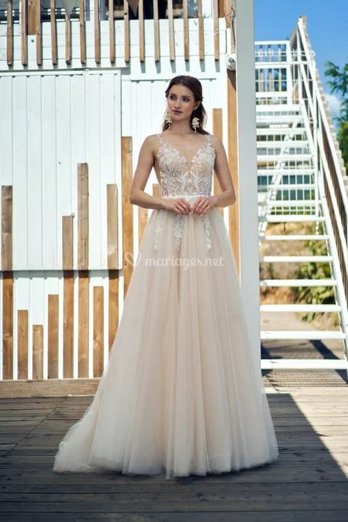 Bella, Annais Bridal