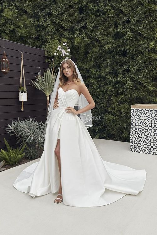 JOVIE, Casablanca Bridal