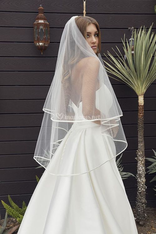 JOVIE, Casablanca Bridal