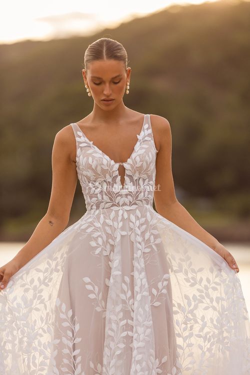 JAYA, Madi Lane Bridal