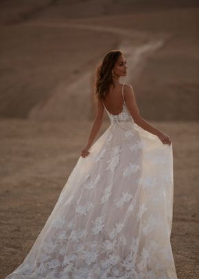 AVERY, Madi Lane Bridal