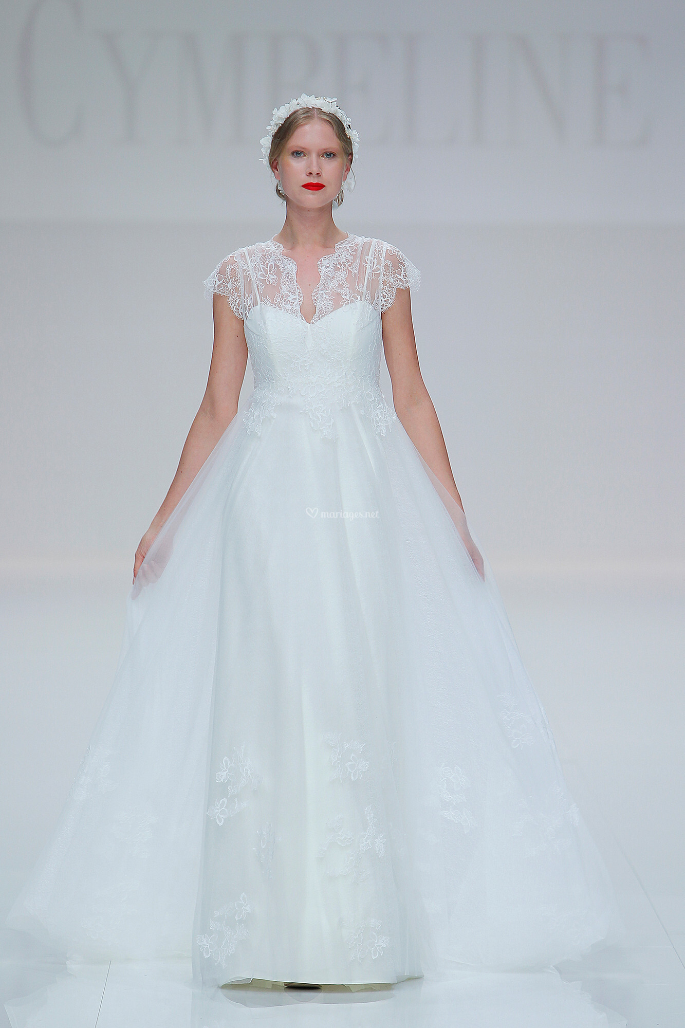 Robes De Mariée Sur Cymbeline Ensemble Febe 5426